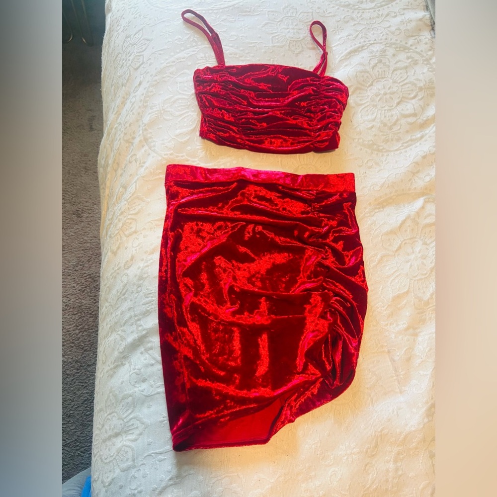 Two piece Lulus set
